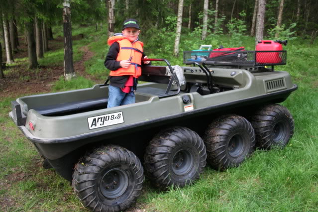 Vad gömmer MudHogs Glanshammar i skogen..... 8hjul087