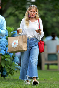 Sienna Miller Y6cs8ha1ky2g