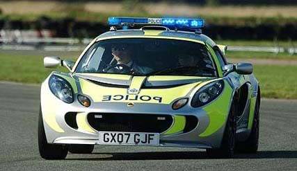 police cars FC798E869B6B7D5E1E6C65972095