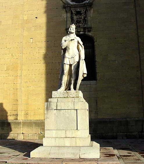 Estatua del Rey de Sehrr. AlfonsoII