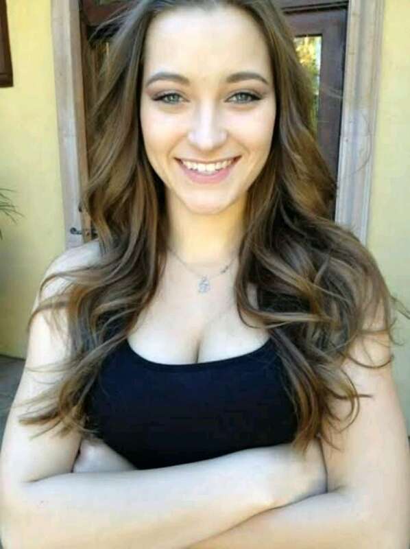 Scammer with photos of Dani Daniels (PART 1) WIK169g_YcGcTKKGQUuthyIudpWrUPTGuBssC5ZYr-JLKtc9DOMihMM3LvLeghjz