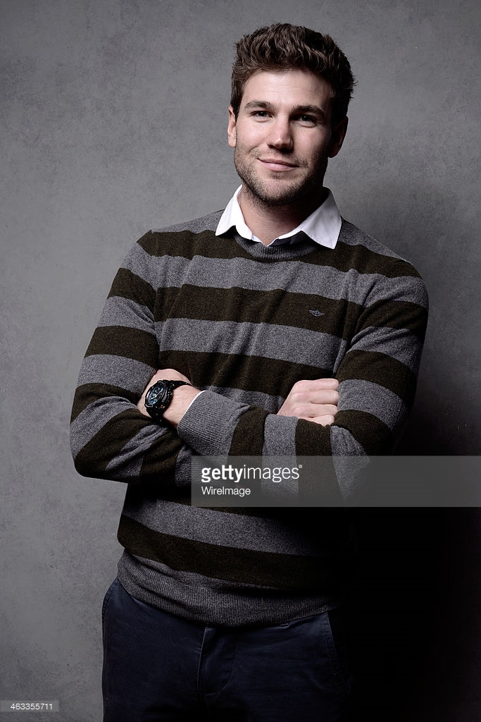 Austin Stowell//ოსტინ სტოუელი Ba3e2c198806a03cbeadcb73563bd3c0