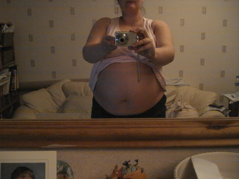 My lovely baby bump!! DSC01207