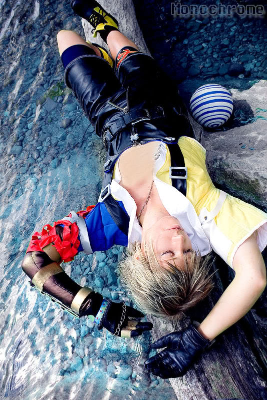 Final Fantasy Cosplayers Tidus___Embrace_of_Summer_by_NanjoK