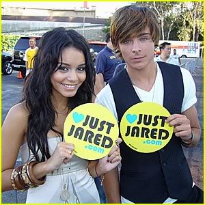 HSM2. HOT HTO HTO!!!!!!!!!!!!!!!!!!!!!!!!! Zanessa-teen-choice-awards-2007