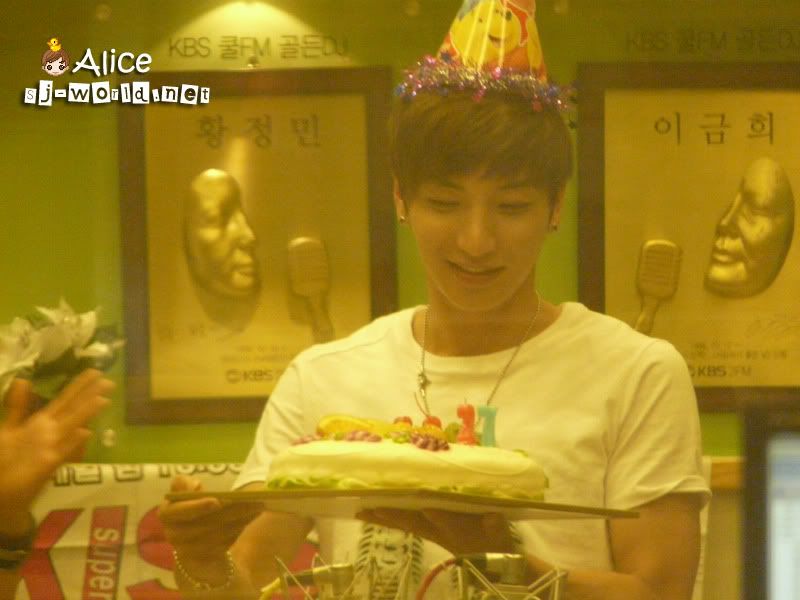 [090701/FAN] Sukira (teuk bday) Leeteuk & Kyuhyun P1090570copy