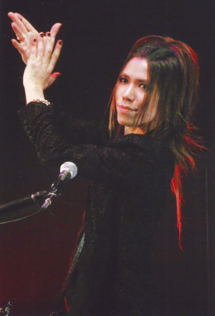 aoi gazette pictures Aoi3-1