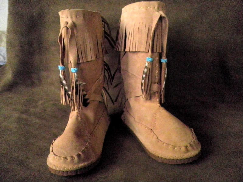 Botas de inspiración de los nativos americanos. P1230079
