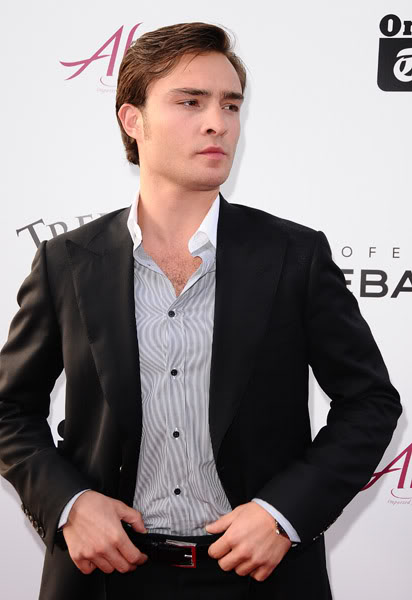 Ed Westwick en el Young Hollywood Awards Arrivals12