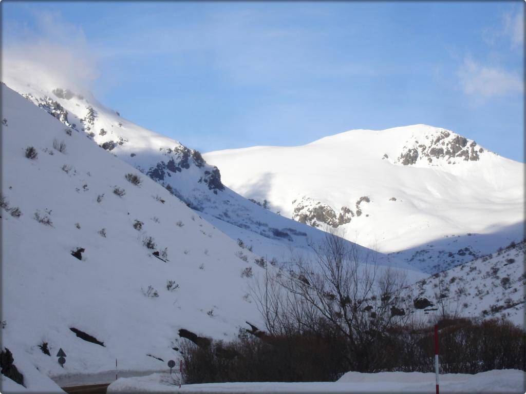 Gran nevada en LLÁNAVES DE LA REINA (LEÓN) 13-02-2013 DSC05061B