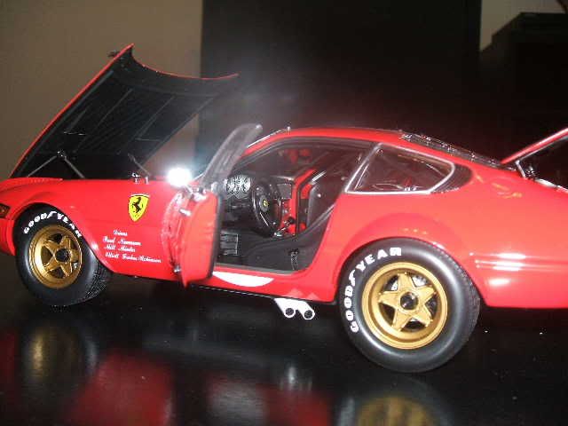 FERRARI 365 GTB/4 DAYTONA - KYOSHO DSCF3201