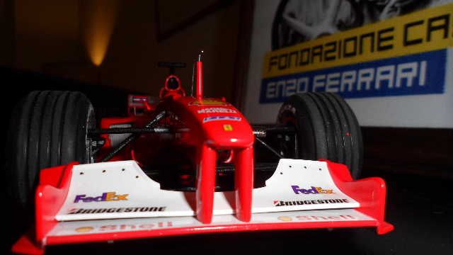 FERRARI F 1 2000 SAM_0637_zpsead823e5