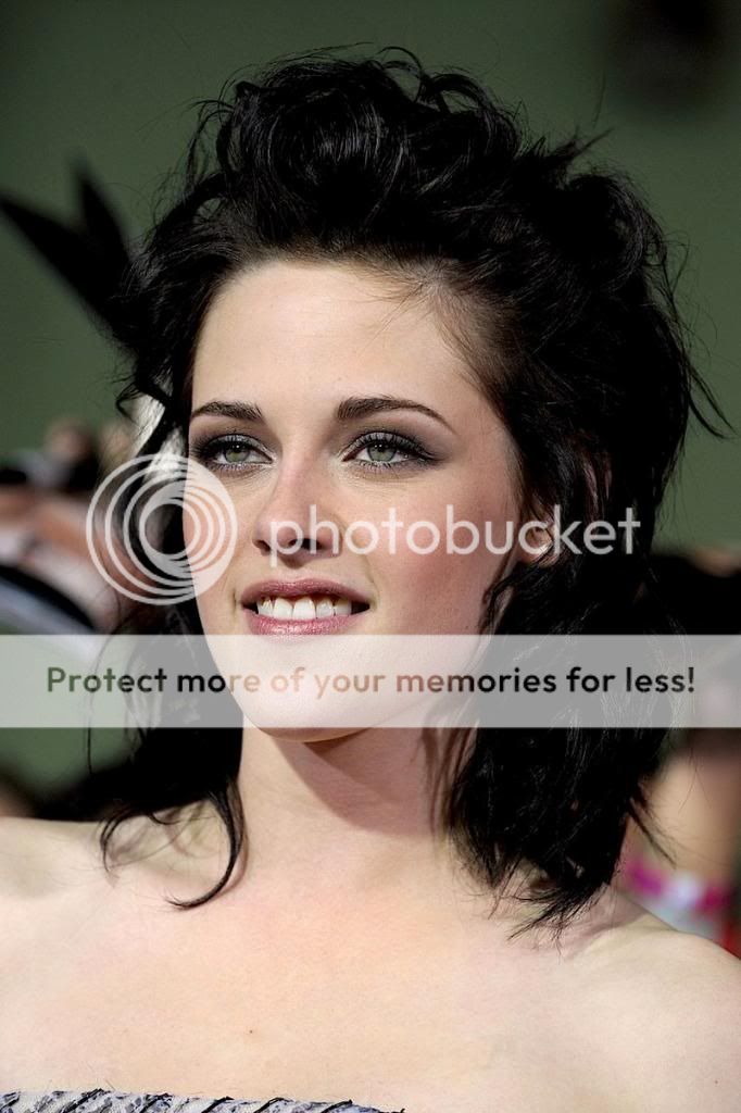 LIVE STREAM OF RED CARPET - CIRCULAR CHAT!! - Page 10 Gallery_enlarged-kristen-stewart-8