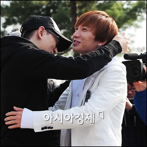 [RAND] Leeteuk e Eunhyuk se despedem de Boom Boomfarewell5