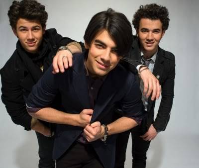 Jonas Brothers Normal_mary