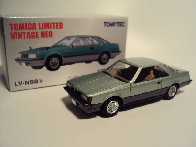 TLV-N 58a & b: Toyota Corona Hard Top. DSC06347