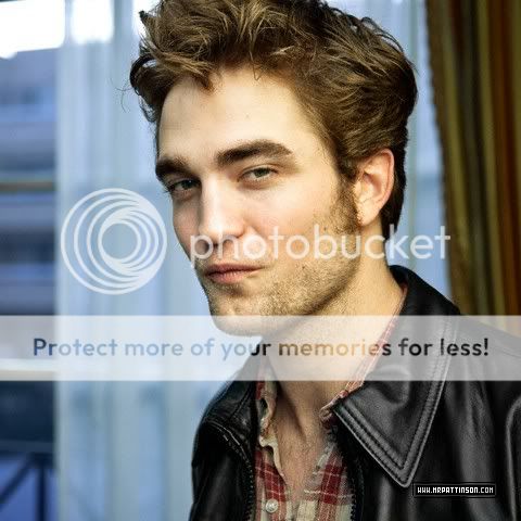 Robert Pattinson 003r92qr