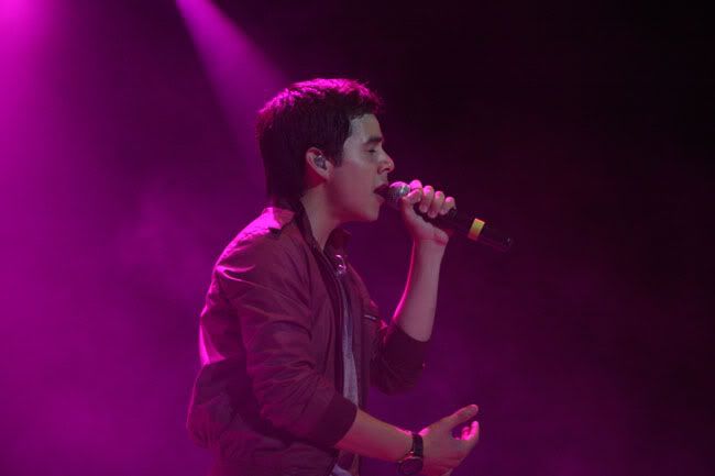 [Asian Tour 2011] David Archuleta tại Philippines  IMG_4919sm