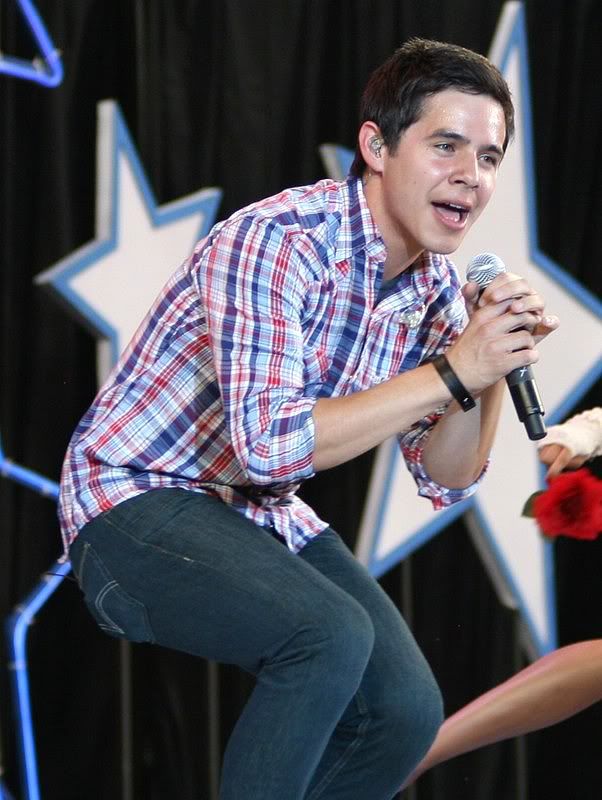 [Jul 9] The Reebok 2011 Heroes Celebrity Baseball event David-archuleta-sof-2-