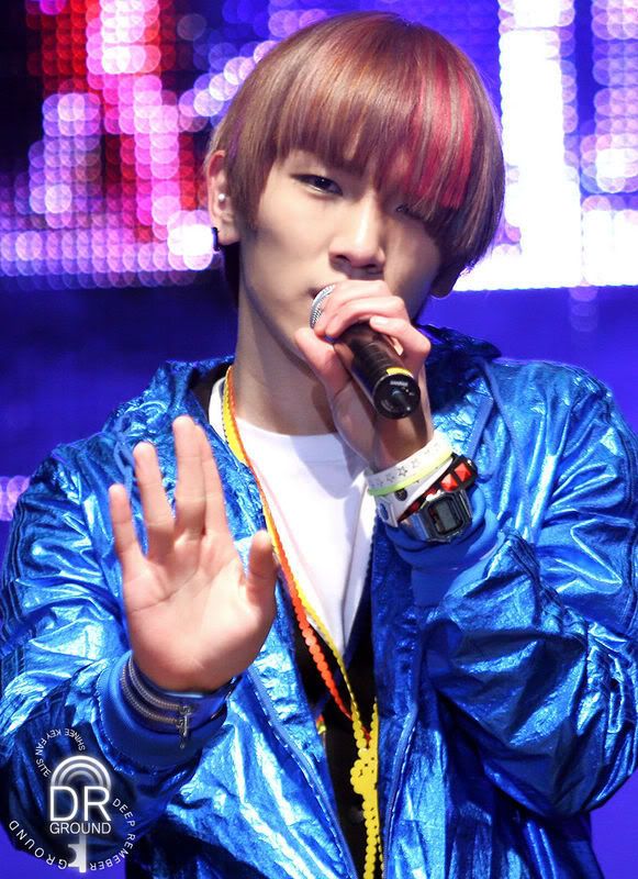 Key at White Winter Love Concert 100109 II Ec50c12a116bbb1cd52af169-1