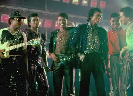 Victory tour ! Large_michael-jackson-and-brothers-