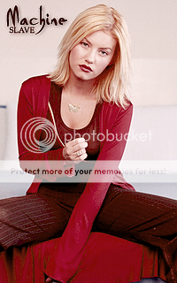 Elisha Cuthbert Cut5