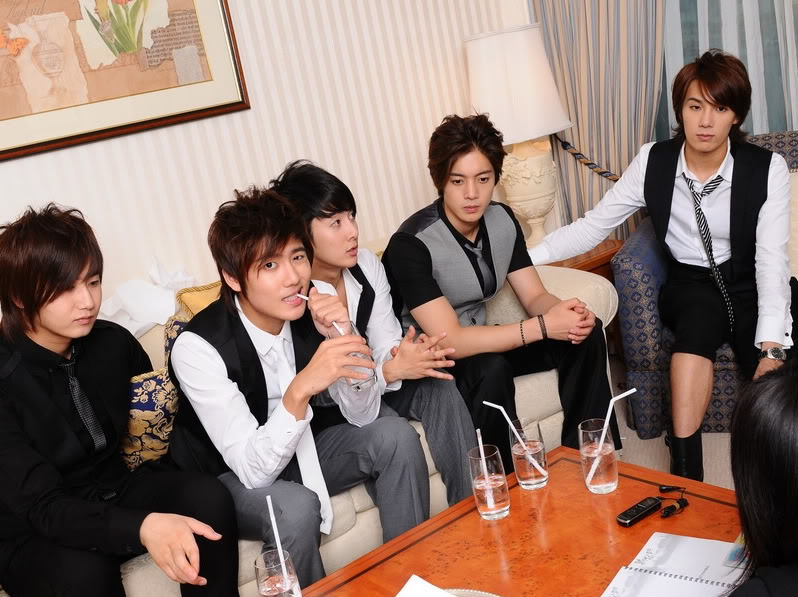 [SS501] fotos de la entrevista para la revista  'New Monday' Quainte501com