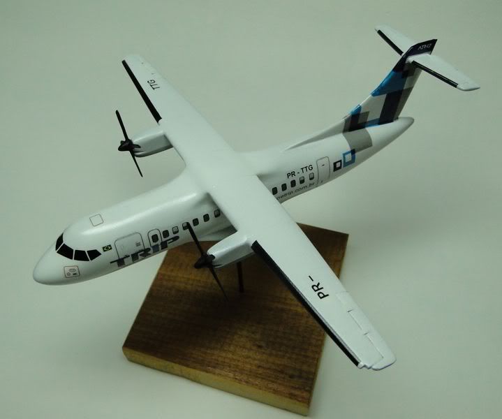 ATR 42 300 TRIP - Resina - 1:144 Trip_76