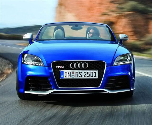 جديد السيارات العالمية..........تمة اضافة أنواع جديدة Audi-TT-02