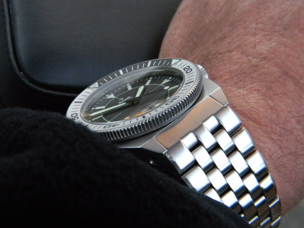 Watch-U-Wearing 11/22/11 003-82