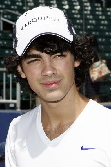 Joe Jonas Pictures, Images and Photos