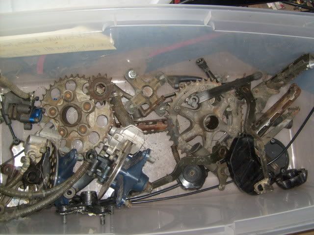 lOTS OF STUFF, PARTS, ACCESSORIES, PARTS PARTS AND PARTS AND STUFF. D9d25efe