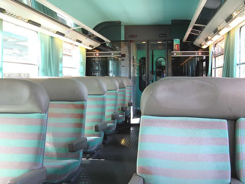 Vagoane din tara si din lume 800px-Interieur-Corail-coach