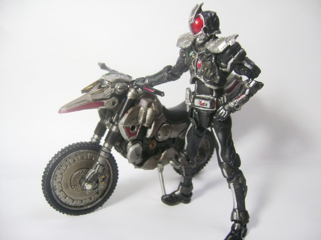 cần bán sic soul kamen rider  555 DSC03400