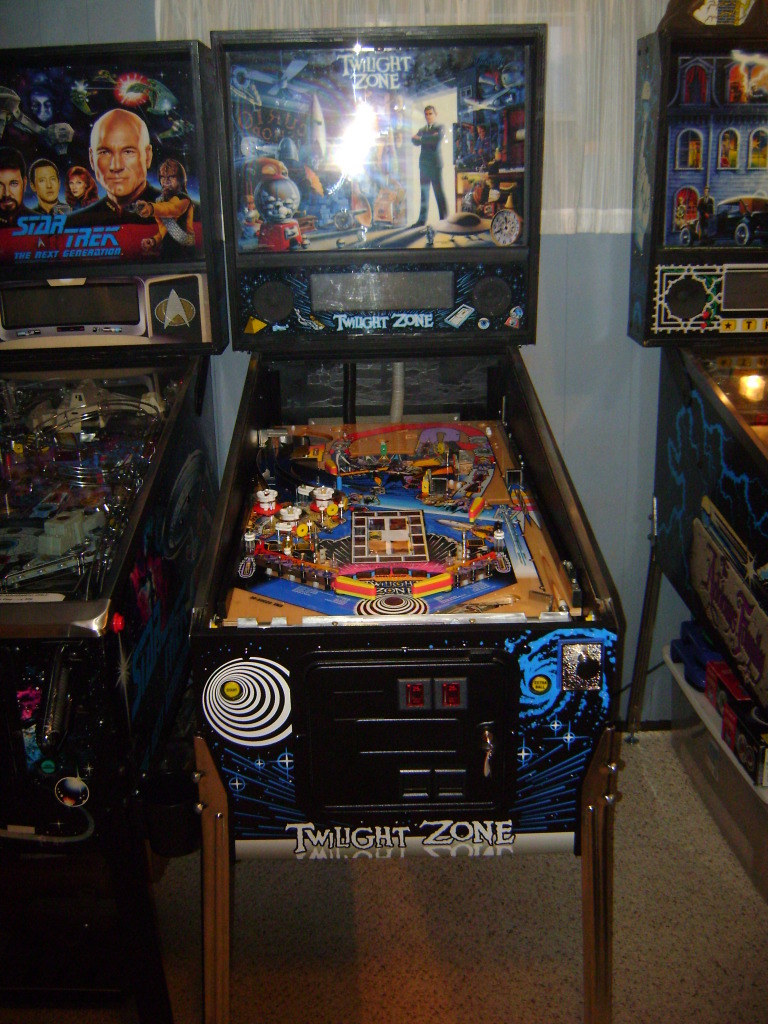 Twilight Zone Playfield Swap....... ***DONE!!!*** DSC05932