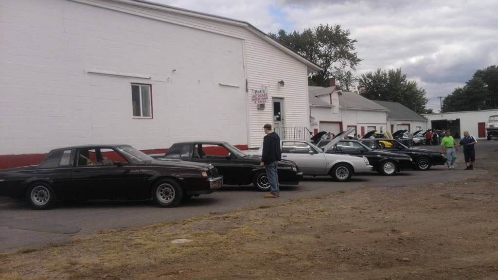 Had fun with a bunch of Buick nuts today! Buicks1