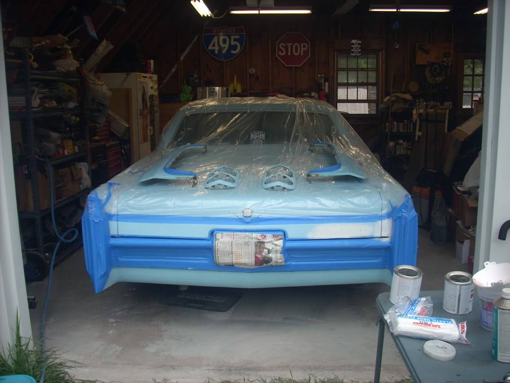 So I painted the caddy... (That I was just gonna drive around and NOT mod at all!) CadiratPutsOnaTux023