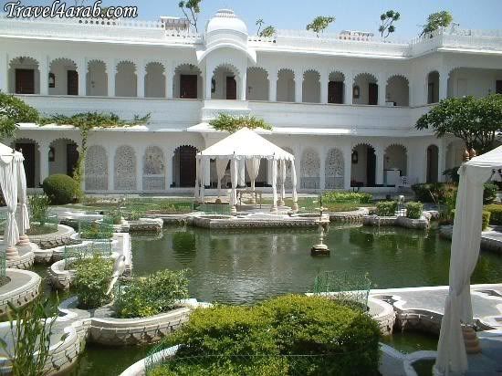 Taj Lake Palace The-inner-courtyard