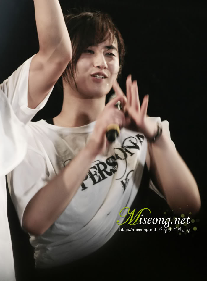 [YoungSaeng] Concierto en Seul, dias 1 y 2 1249236248_10