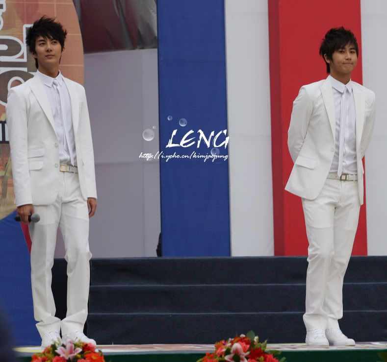 [YS, KY & HJB] más en el Shenyang National Singing Contest 2qw3o02