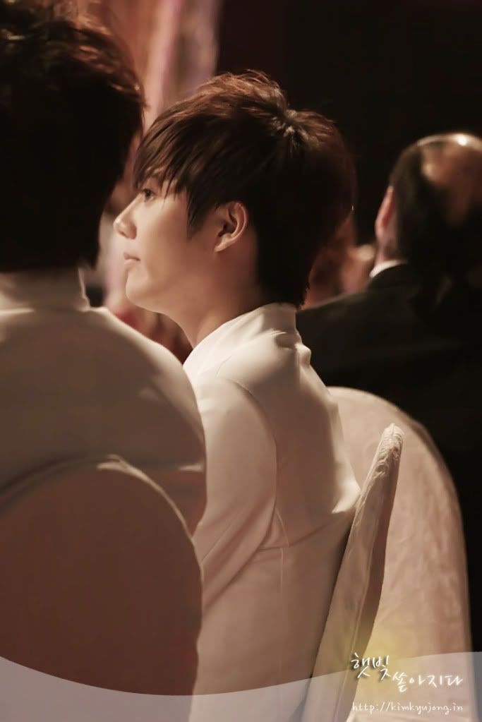 [KJ] más fotos en los Seoul Drama Awards Kyu15