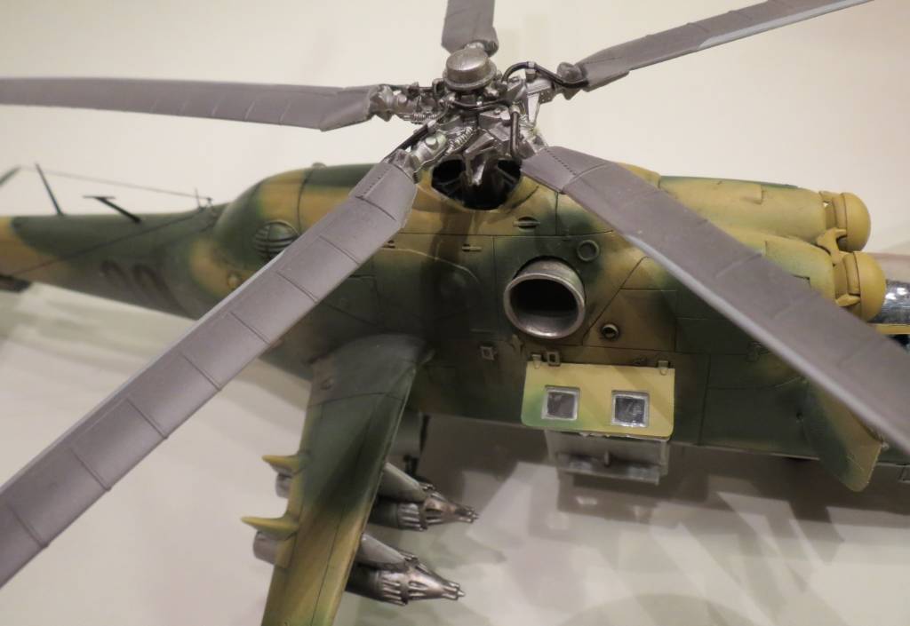 Mil MI-24D Hind, Revell 1/48 - Sida 3 IMG_05932_zps08cbee25