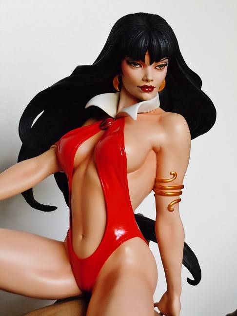 [Sideshow] Vampirella Premium Format - SAIU! Confira as fotos! - Página 5 DSCN3302