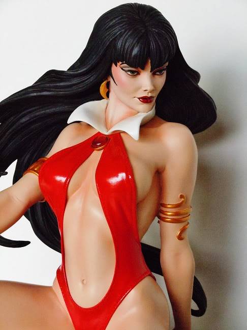 [Sideshow] Vampirella Premium Format - SAIU! Confira as fotos! - Página 5 DSCN3305