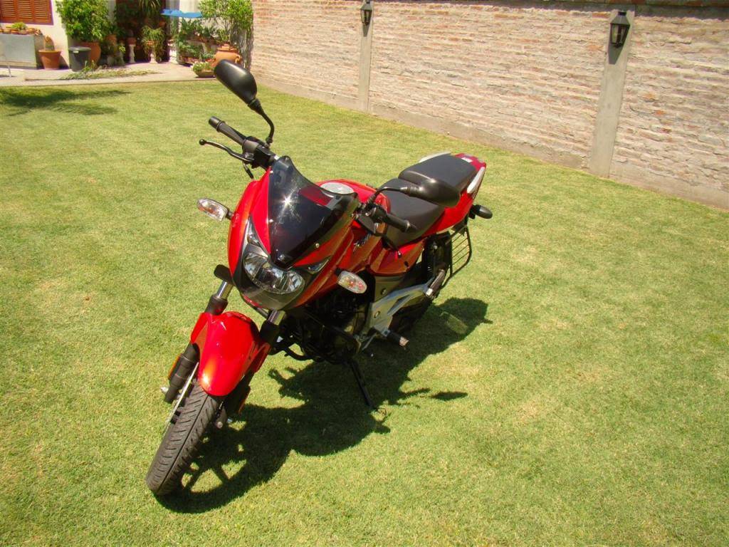 Mi India Piel Roja 180rojobajajpulsar9