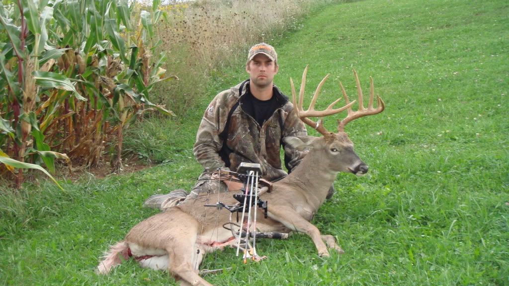 Big Buck Down FieldPicture014