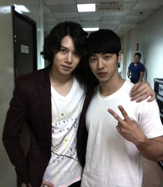 [NEWS][30.07.2011]KiKwang và Hee Chul tiết lộ tình bạn của mình trên twitter 20110729_heechul_kikwang_0