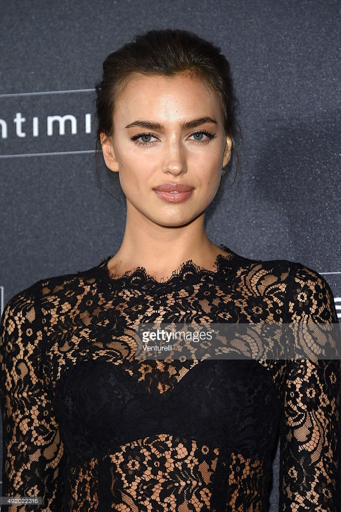 ირინა შეიკი/Irina Shayk - Page 8 7de36b0310aa63bfc8f80f4ef913f9fc