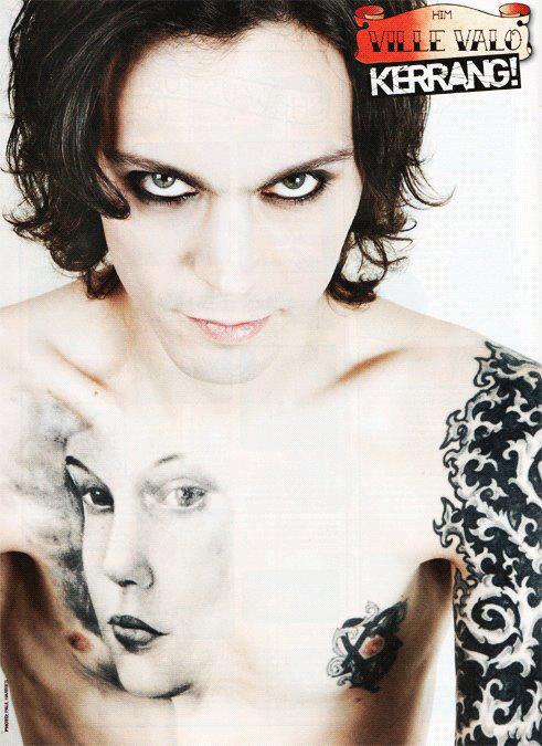 Ville Valo en el número de esta semana de Kerrang! UK (01.08.12) Villekerrangtattoopaulharries1