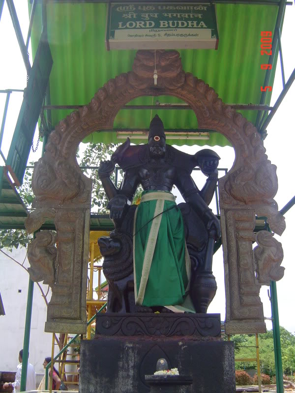 மனதை கவரும் உயரமான தெய்வ சிலைகள். DSC06302